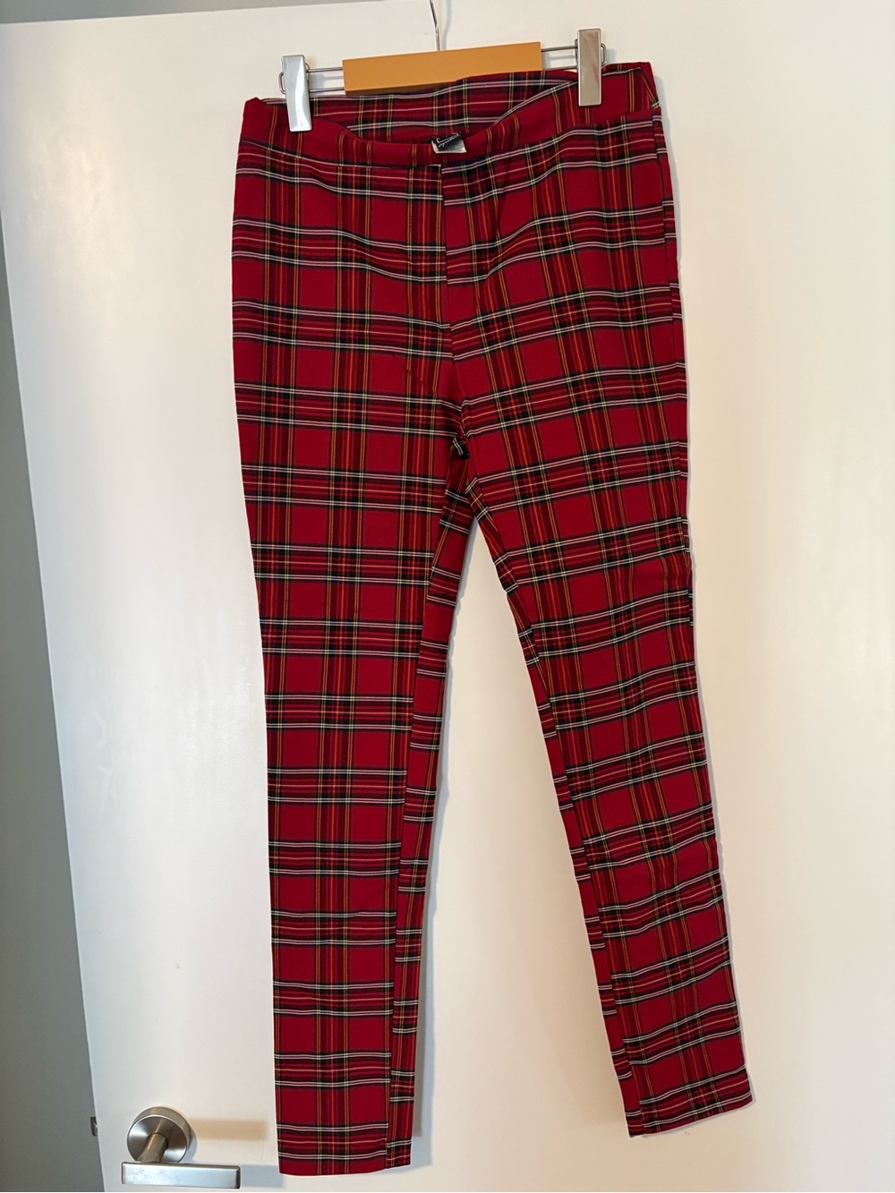 NWOT Signature Red Plaid Leggings with Black  Tartan